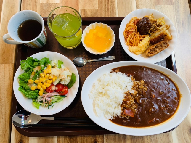 学食「桜町カフェ」について